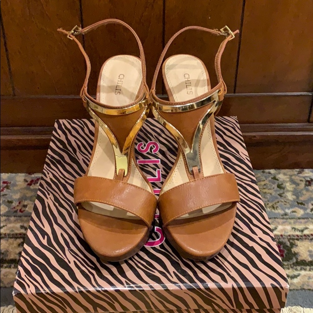 Platform sandals brown with gold accents, size 9